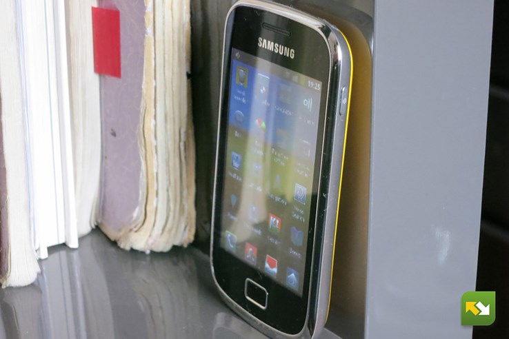 Samsung Galaxy mini 2 (12).jpg